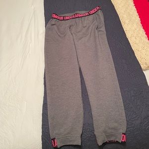 Never Worn Under Armor Capri Sweats